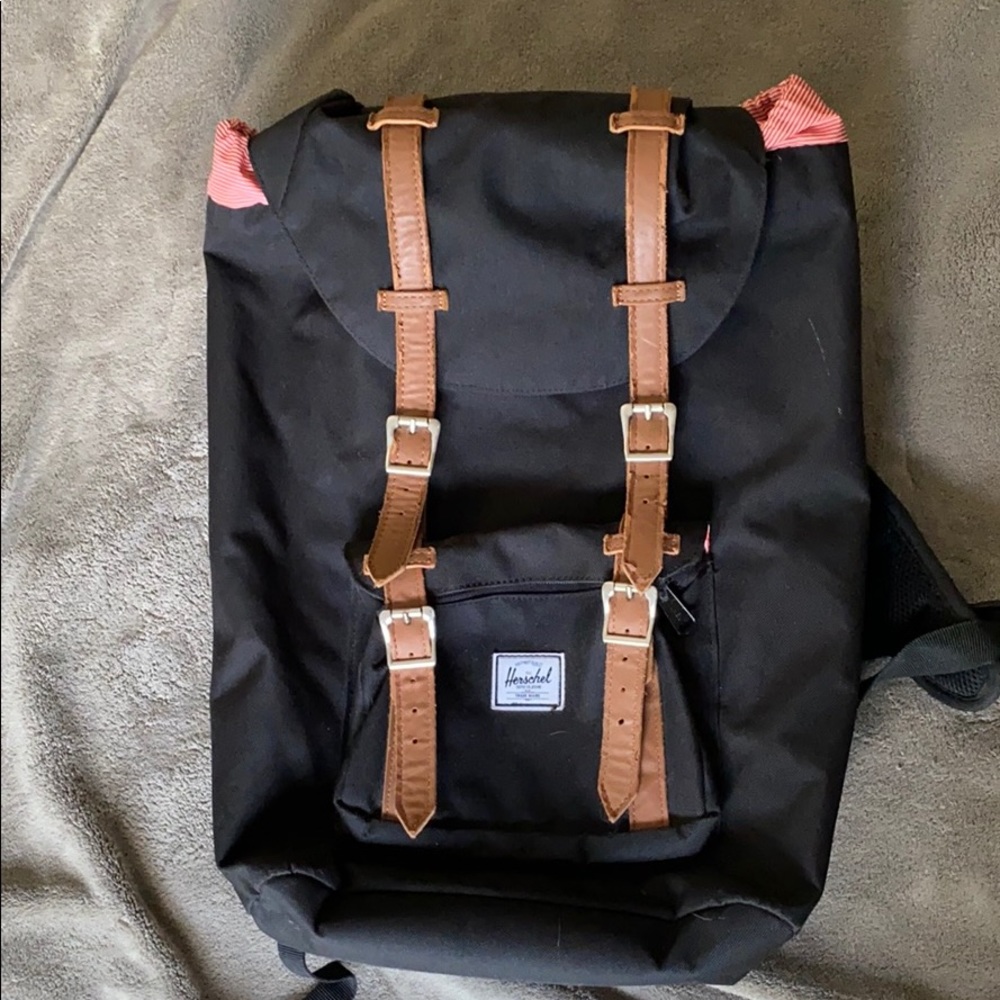 Herschel backpack with laptop pocket